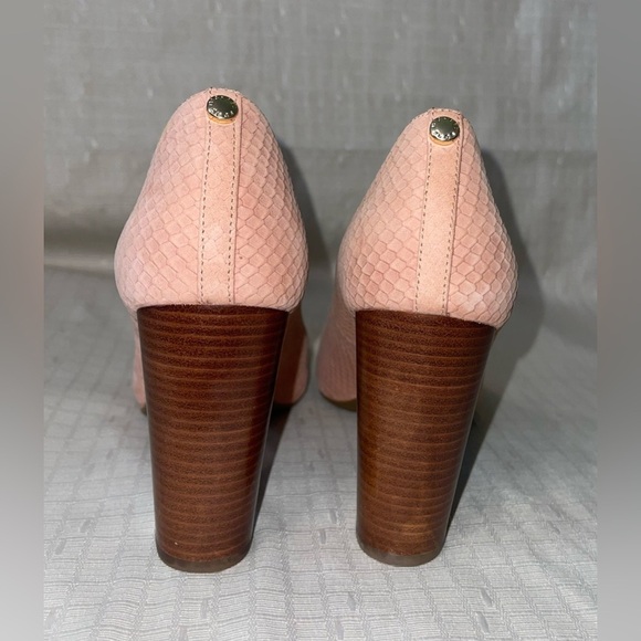 EUC Elegant Pink Suede Block Heel Pumps - Picture 4 of 8